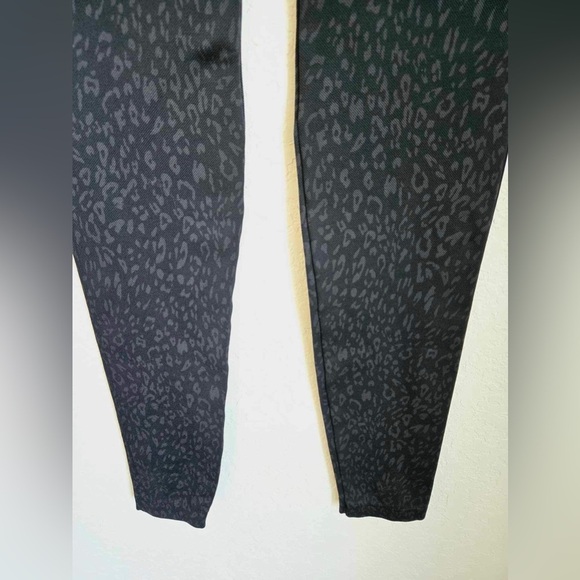 SPANX Leggings Womens L Look At Me Now size Large - Picture 7 of 9